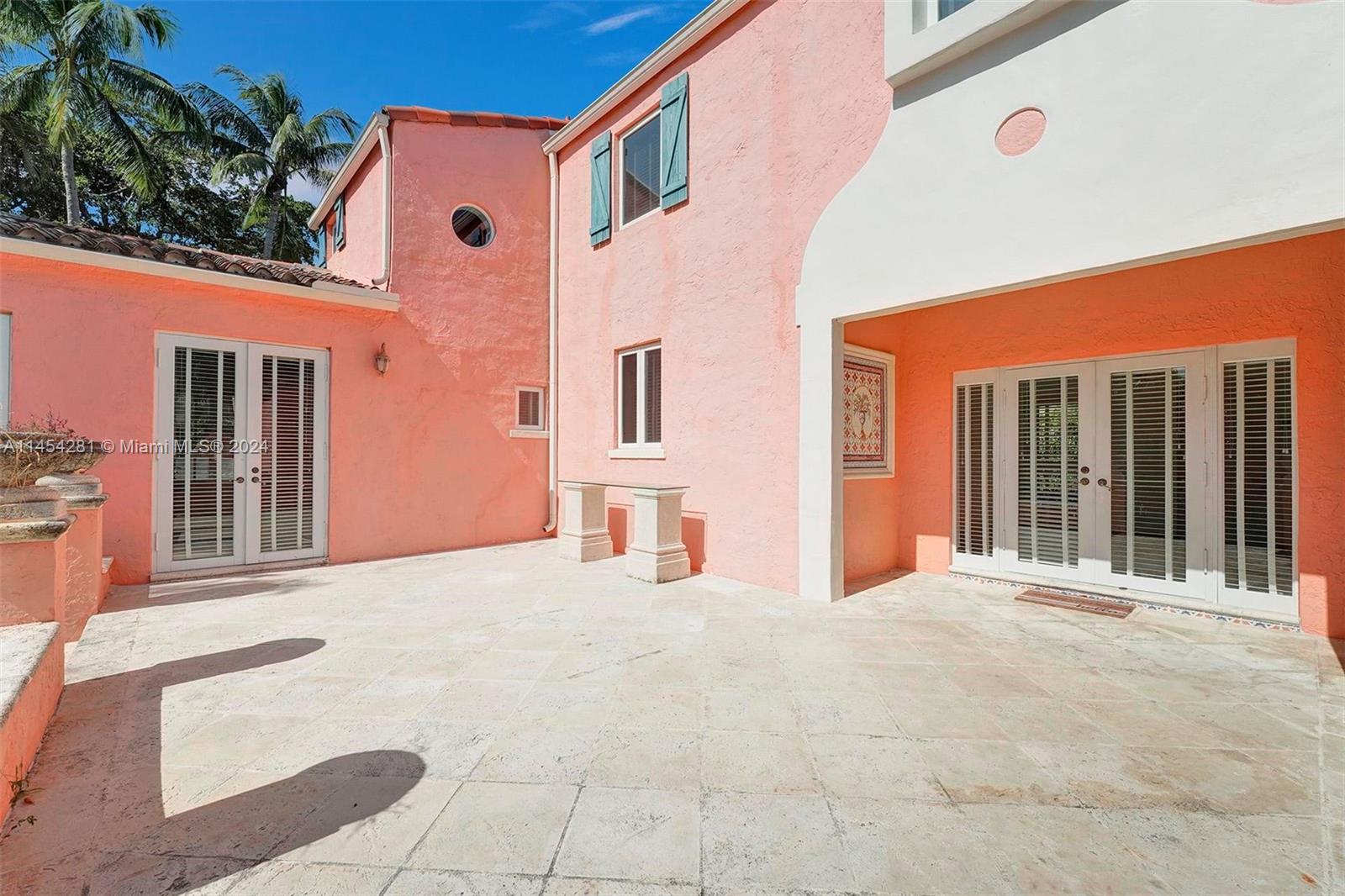 CORAL GABLES RIVIERA SEC - Residential