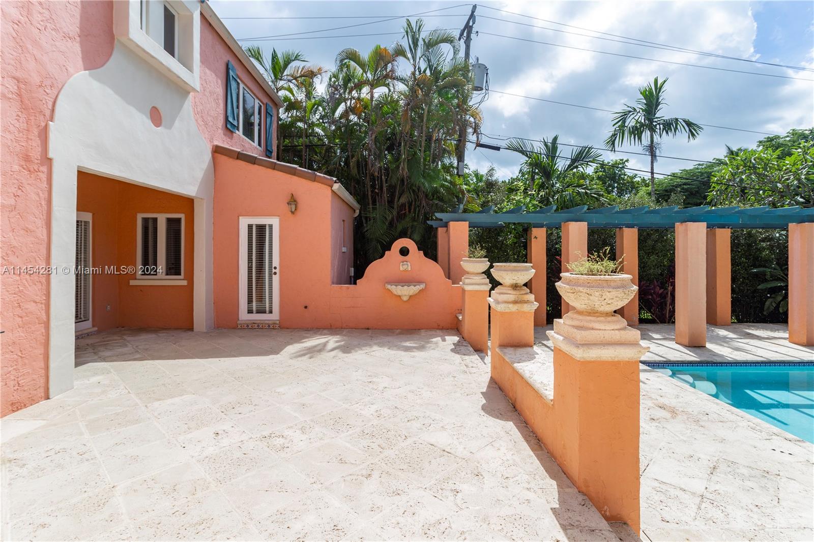 CORAL GABLES RIVIERA SEC - Residential