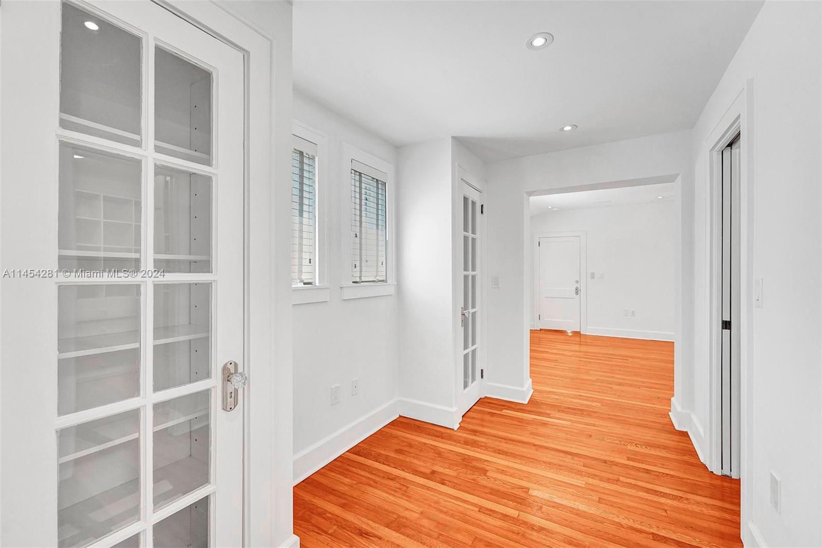 CORAL GABLES RIVIERA SEC - Residential