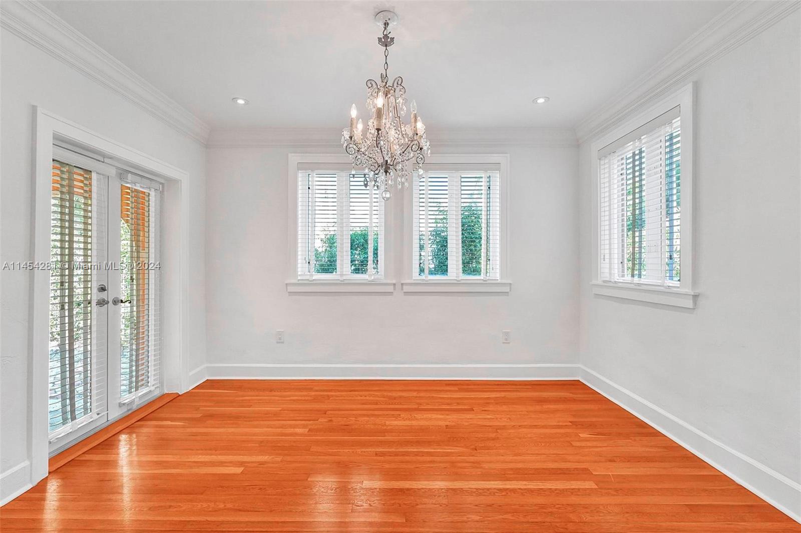 CORAL GABLES RIVIERA SEC - Residential