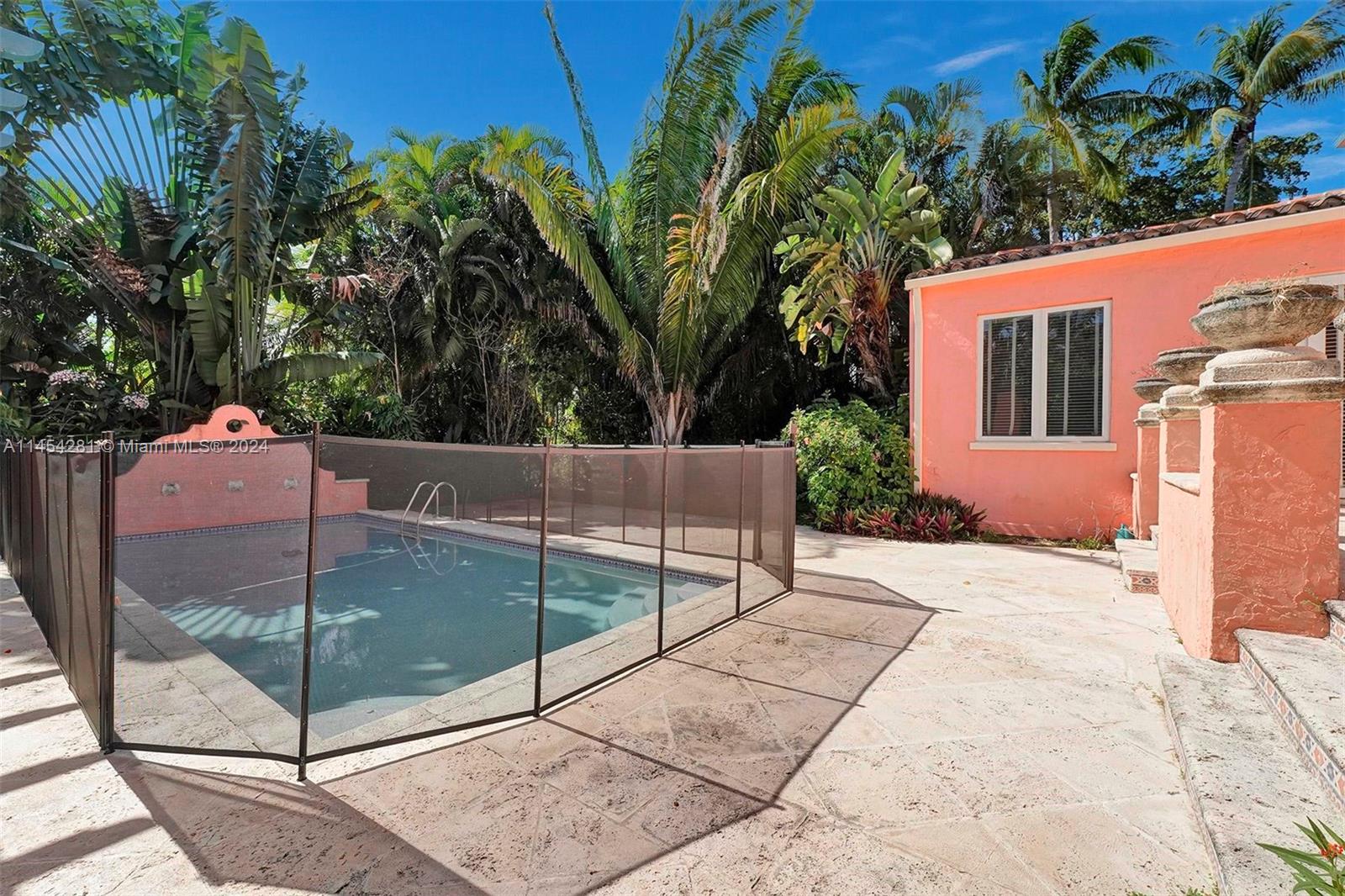 CORAL GABLES RIVIERA SEC - Residential