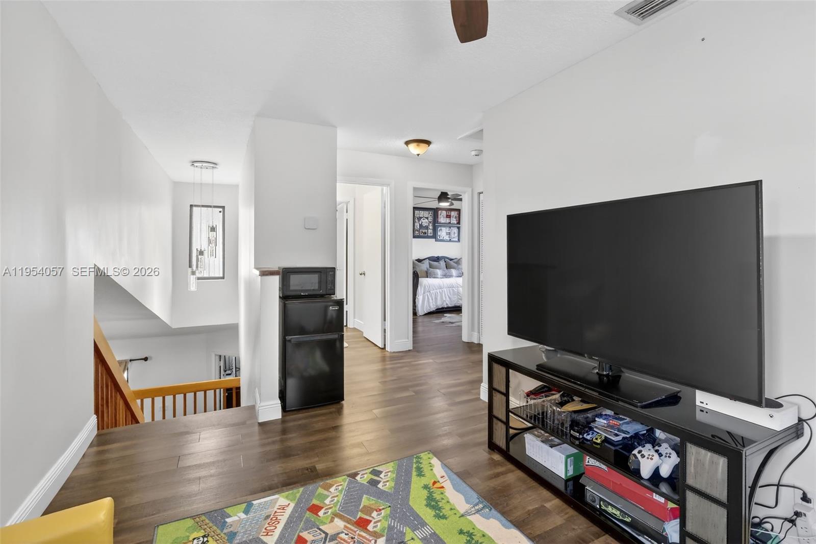 CROSS CREEK AT JACARANDA - Residential