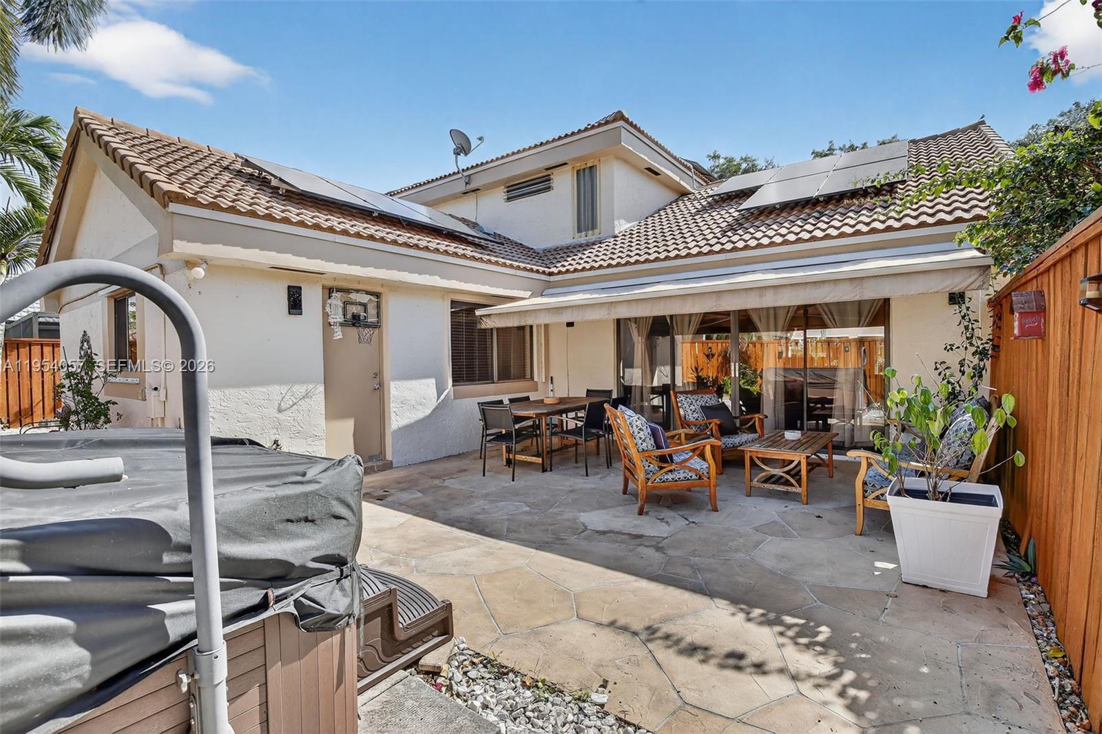 CROSS CREEK AT JACARANDA - Residential