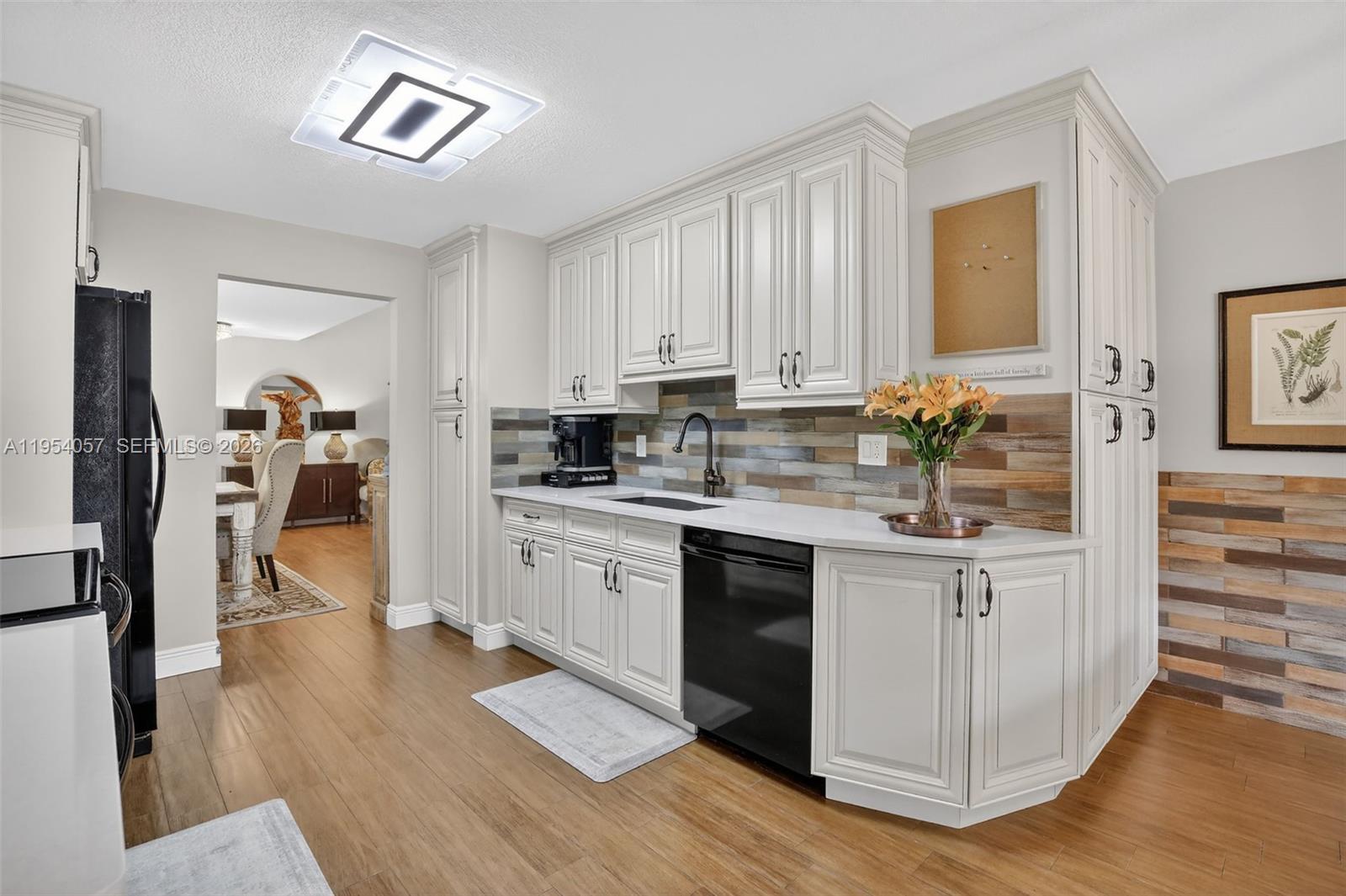 CROSS CREEK AT JACARANDA - Residential