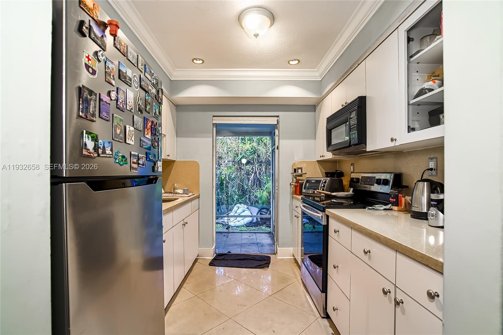 ELSINORE BEACH BOULEVARD - Residential Income