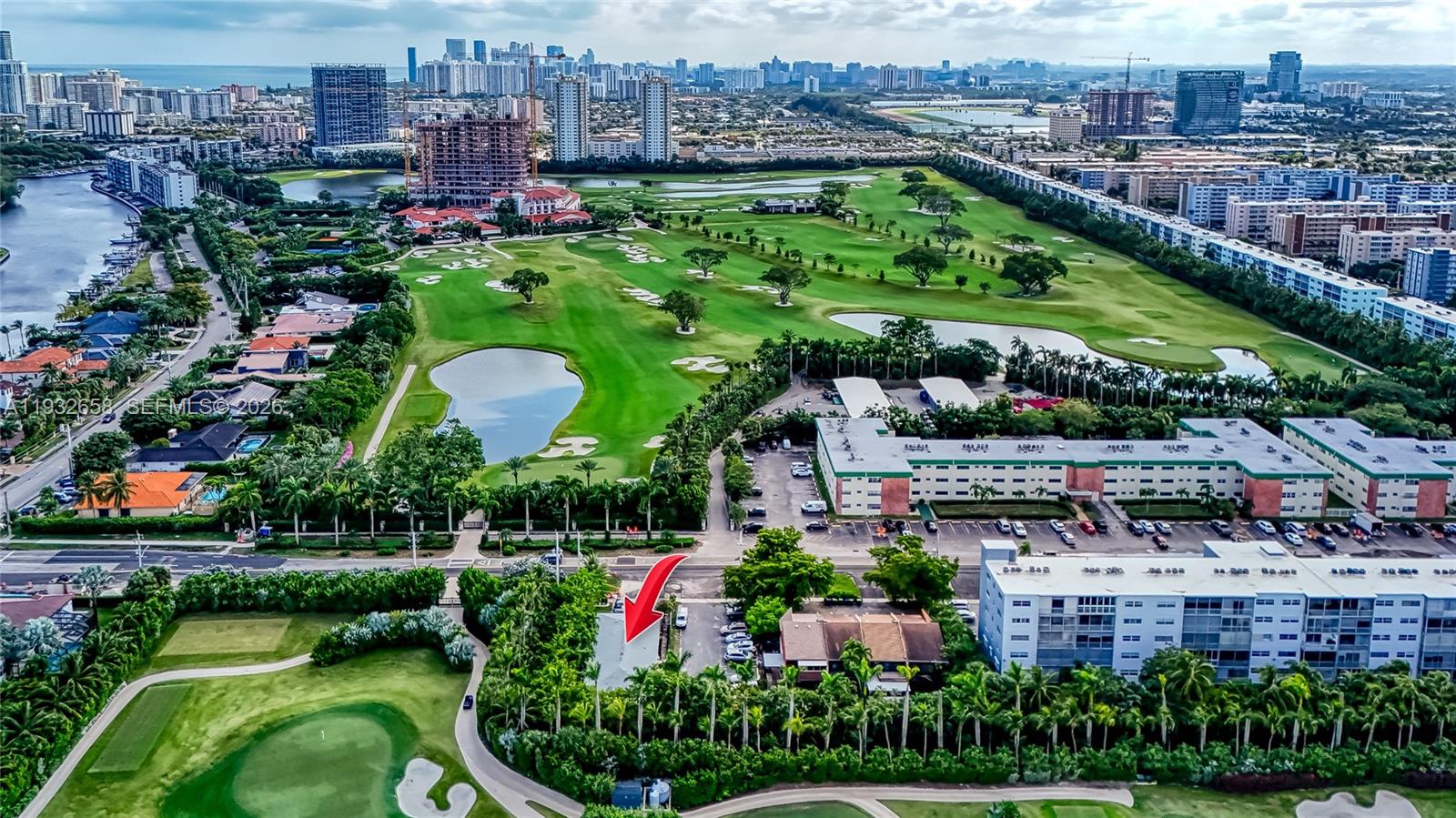 ELSINORE BEACH BOULEVARD - Residential Income
