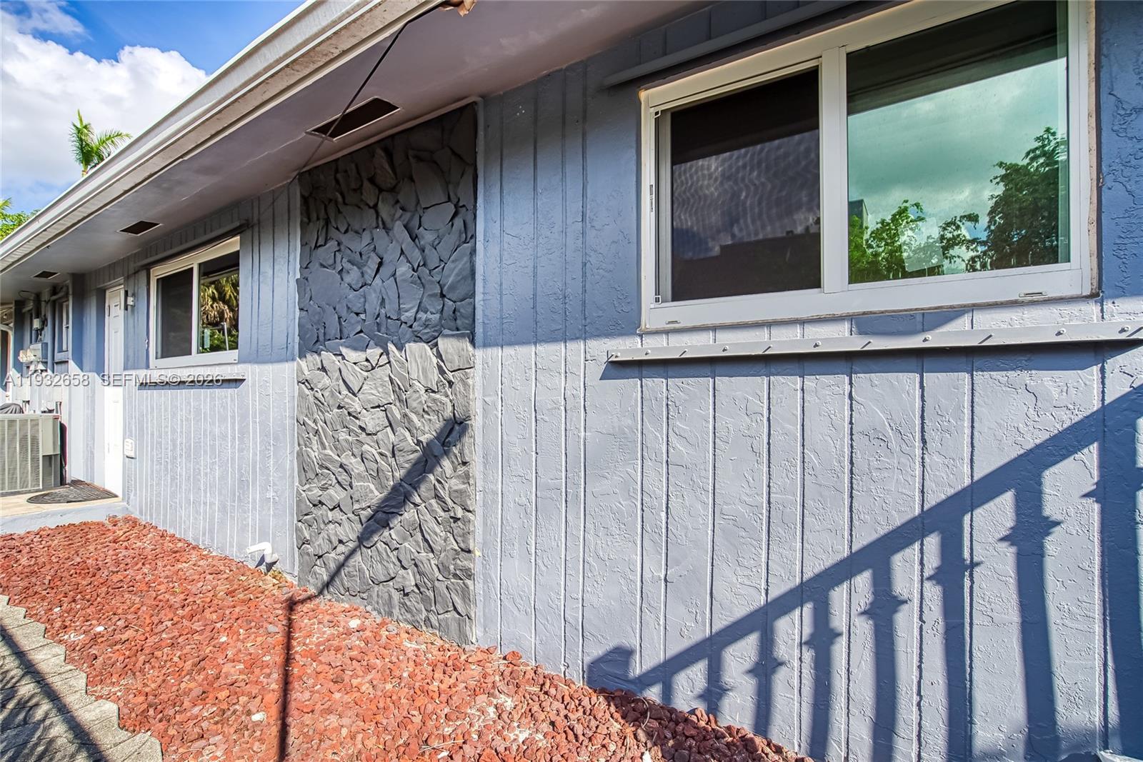 ELSINORE BEACH BOULEVARD - Residential Income