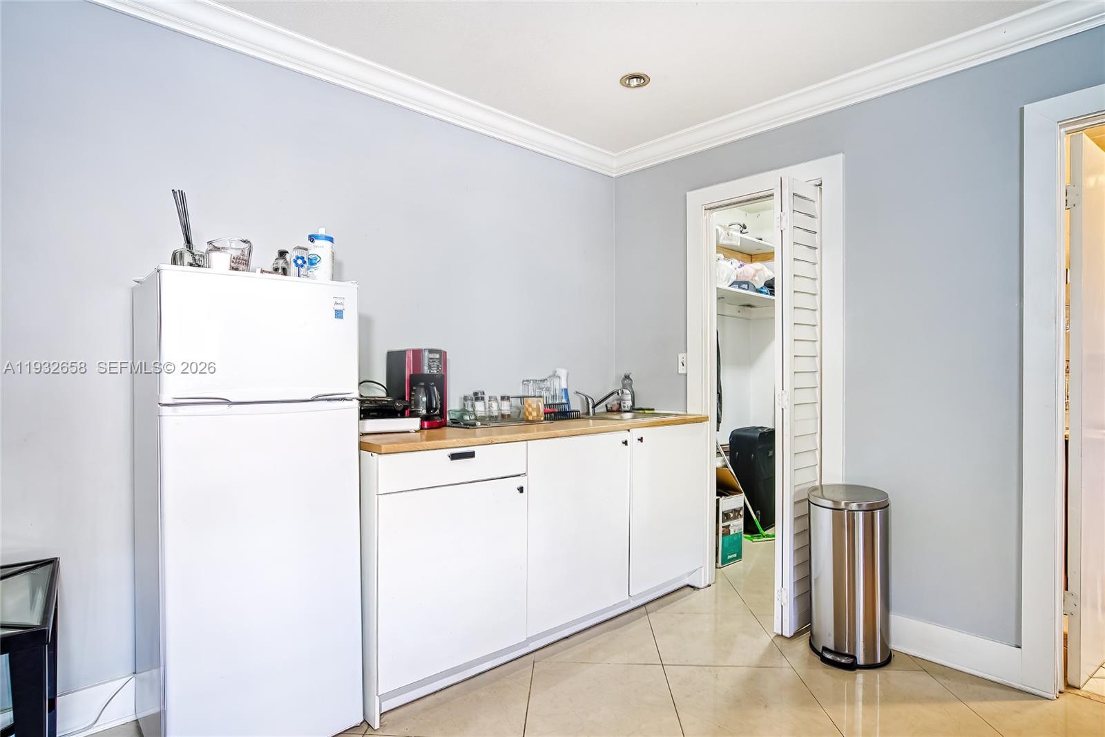 ELSINORE BEACH BOULEVARD - Residential Income