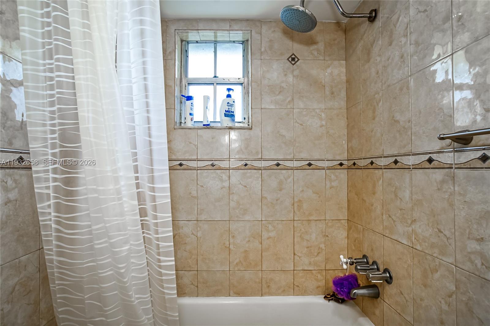 ELSINORE BEACH BOULEVARD - Residential Income