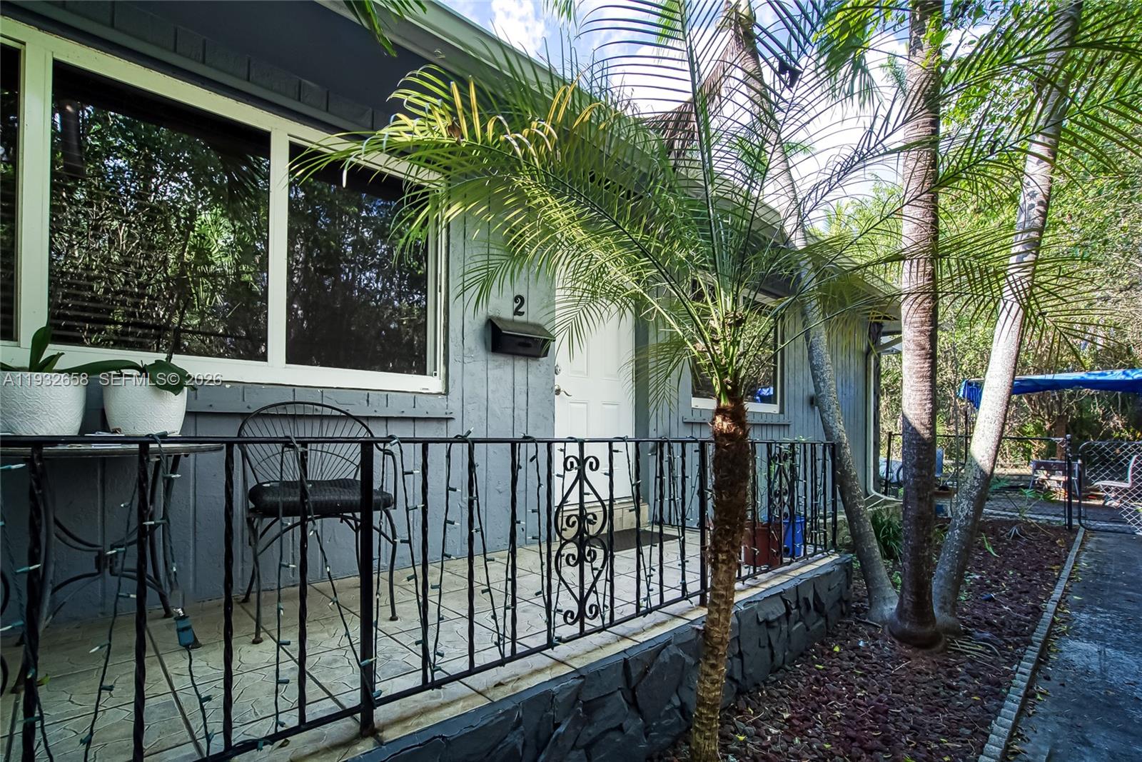 ELSINORE BEACH BOULEVARD - Residential Income