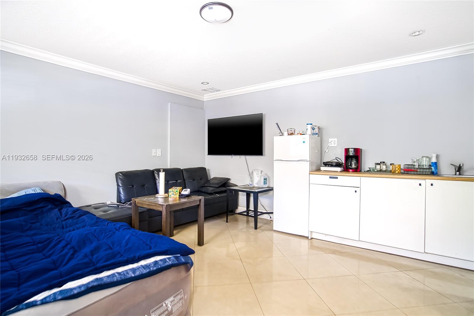 ELSINORE BEACH BOULEVARD - Residential Income