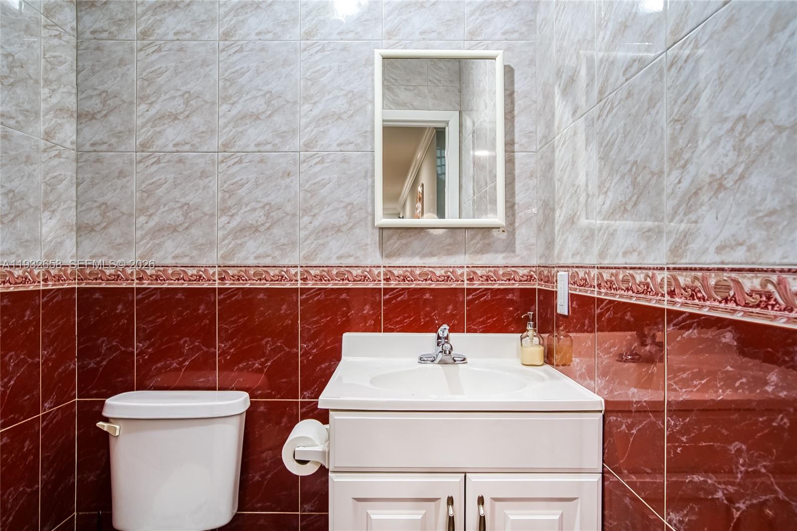 ELSINORE BEACH BOULEVARD - Residential Income