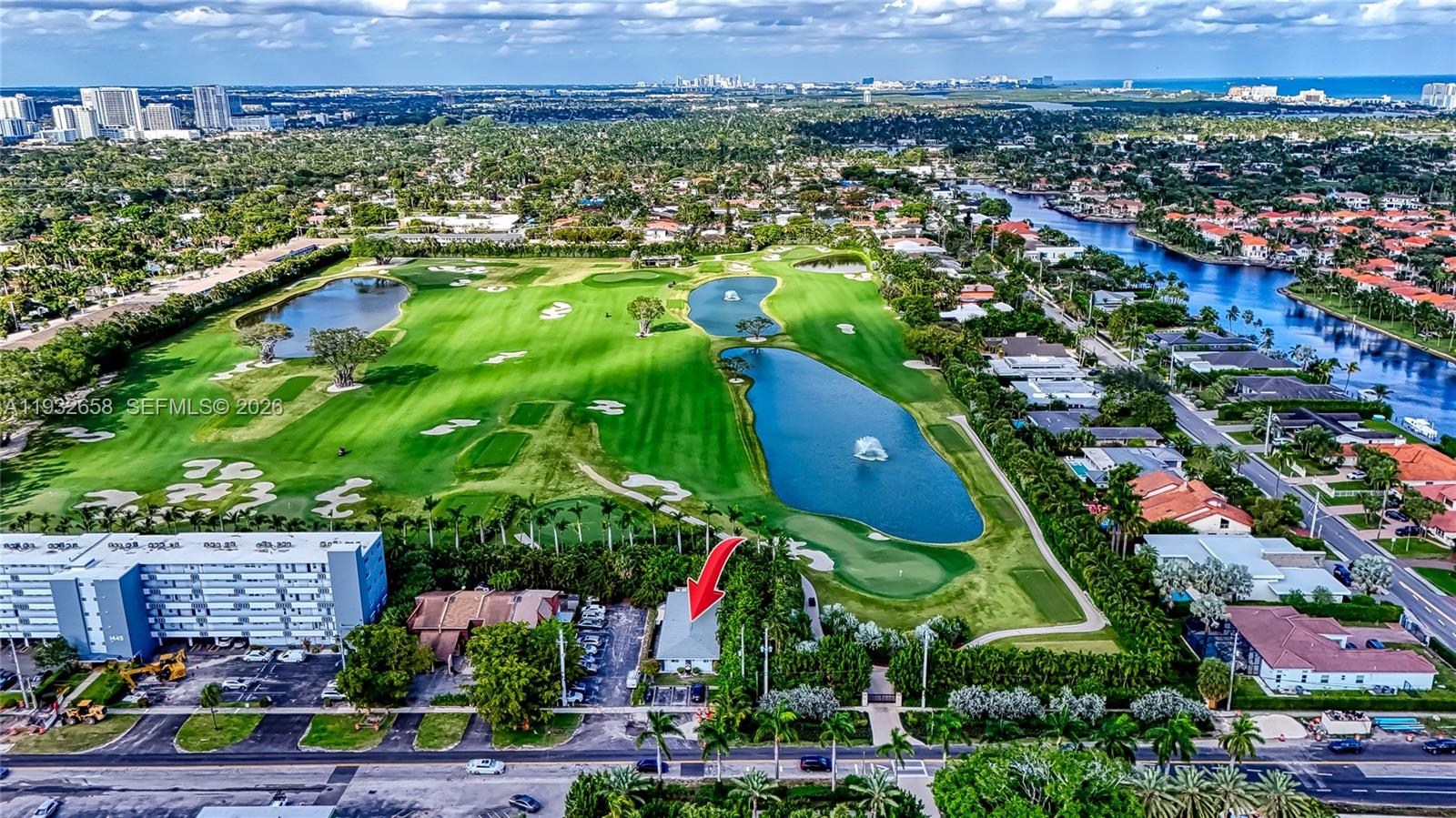 ELSINORE BEACH BOULEVARD - Residential Income