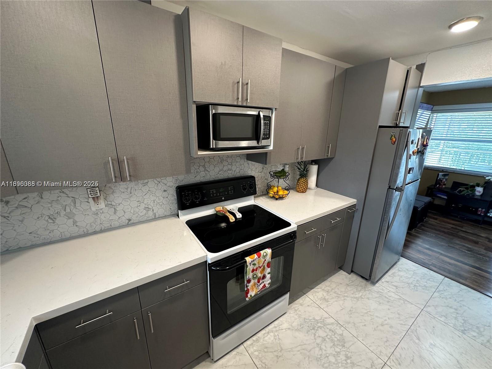 KEYS GATE CONDO NO SEVEN - Residential
