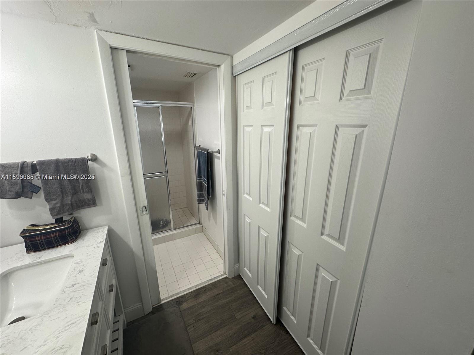 KEYS GATE CONDO NO SEVEN - Residential