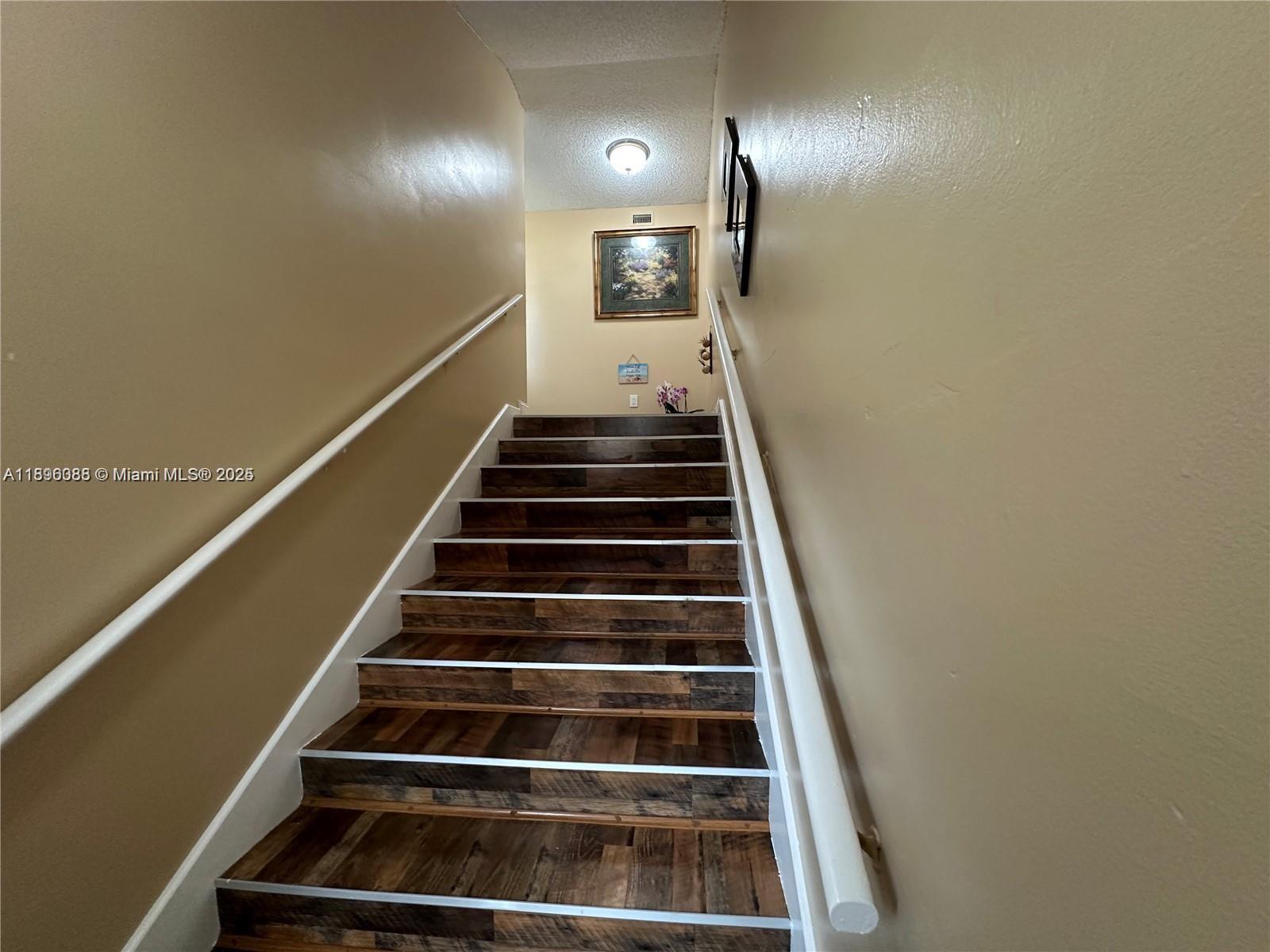KEYS GATE CONDO NO SEVEN - Residential