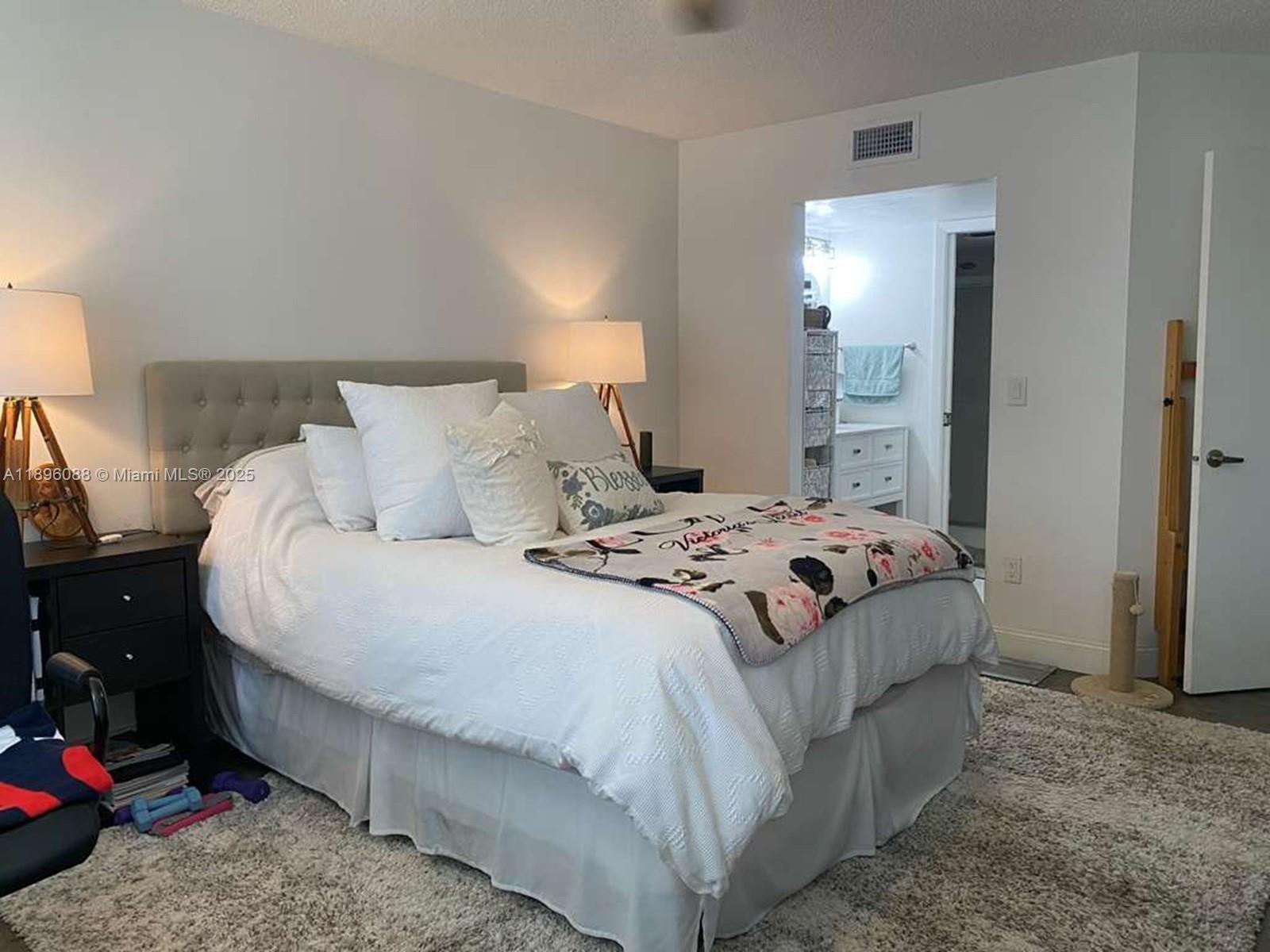 KEYS GATE CONDO NO SEVEN - Residential