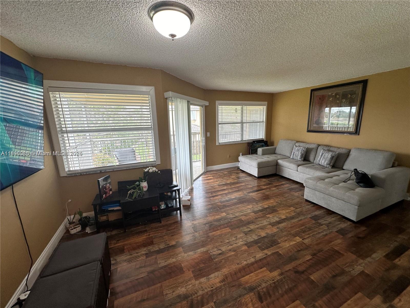 KEYS GATE CONDO NO SEVEN - Residential