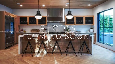 1750 N Bayshore Dr 1415 Miami FL 33132