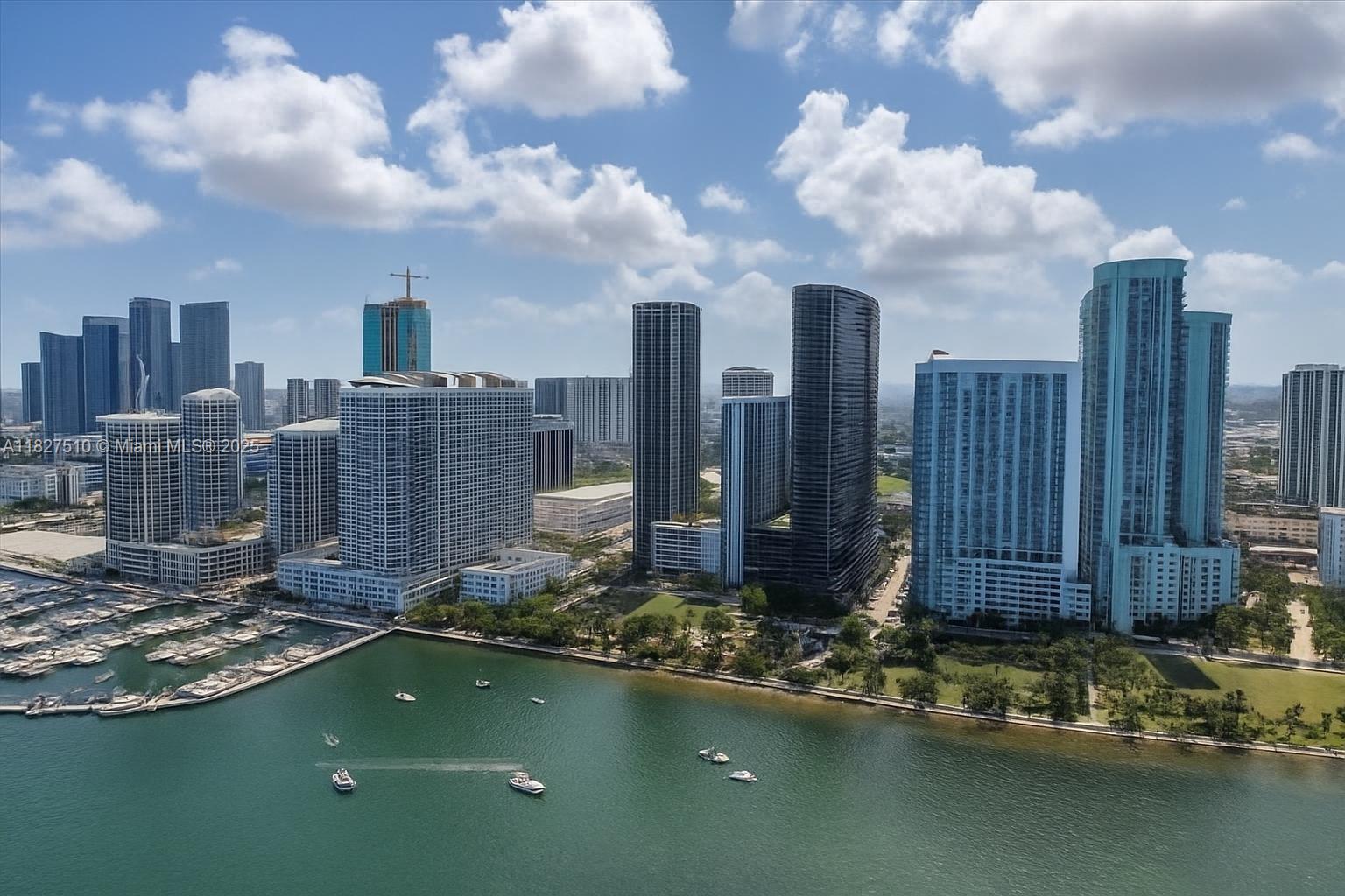 OPERA TOWER CONDO - Residential