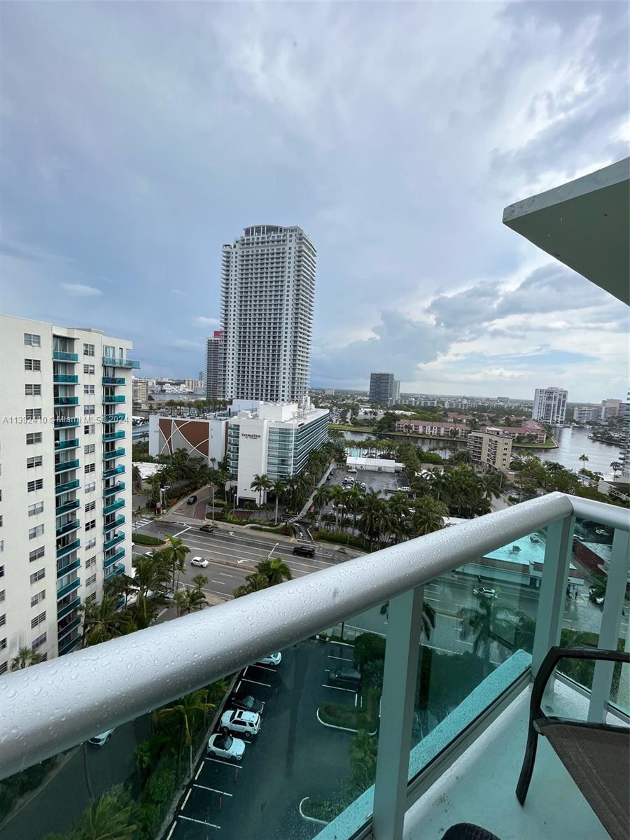 3901 S S Ocean dr PH16O