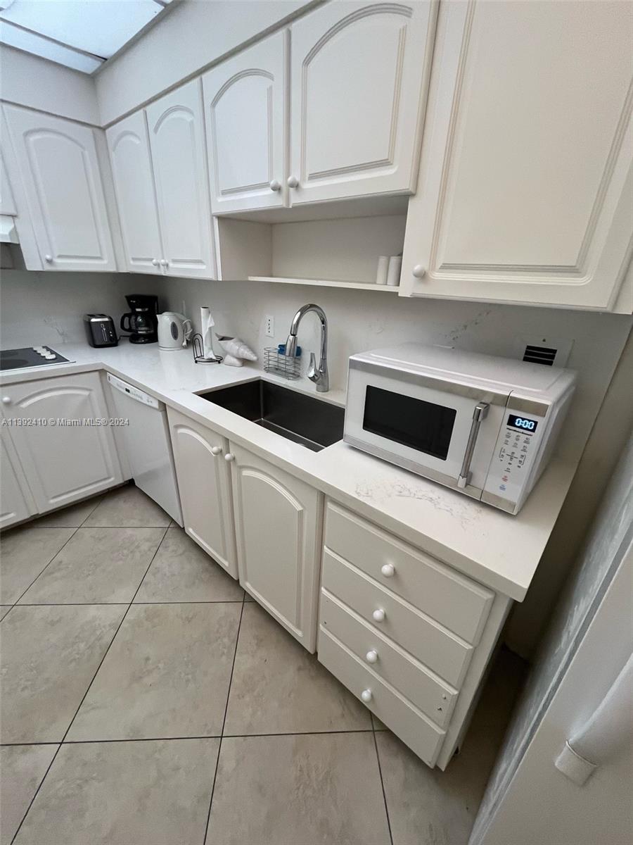 3901 S S Ocean dr PH16O