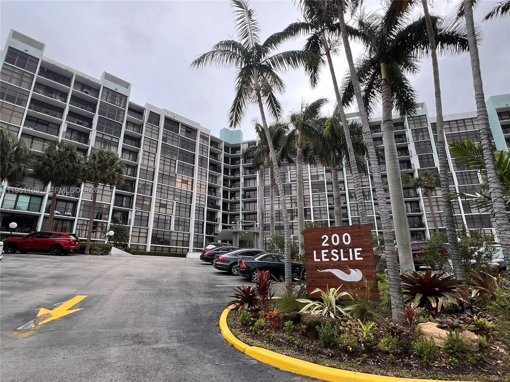 Photo of 200 Leslie Dr #903, Hallandale Beach, FL 33009 (MLS # A11951169)