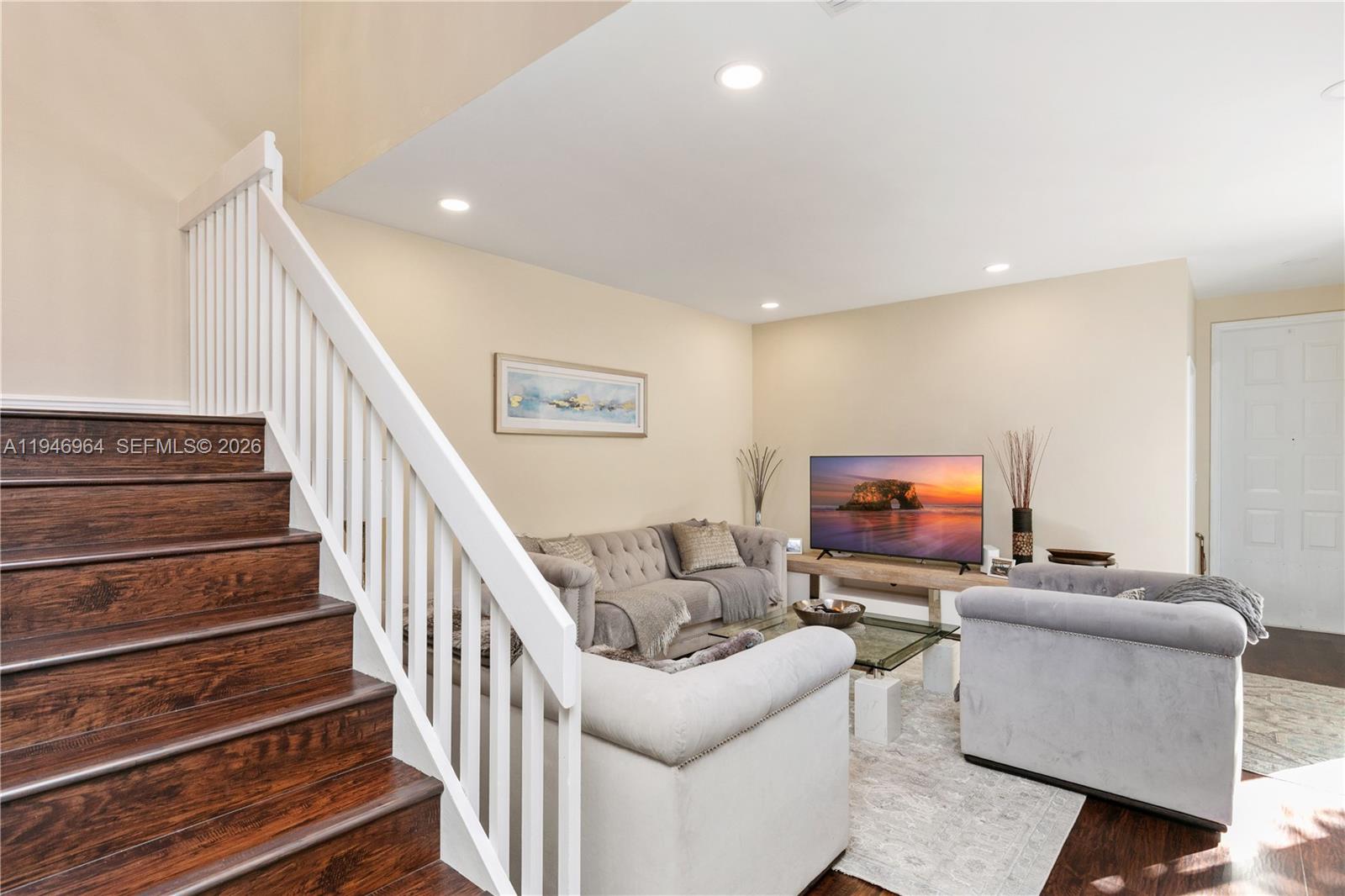 WEST LAKE VILLAGE - Residential