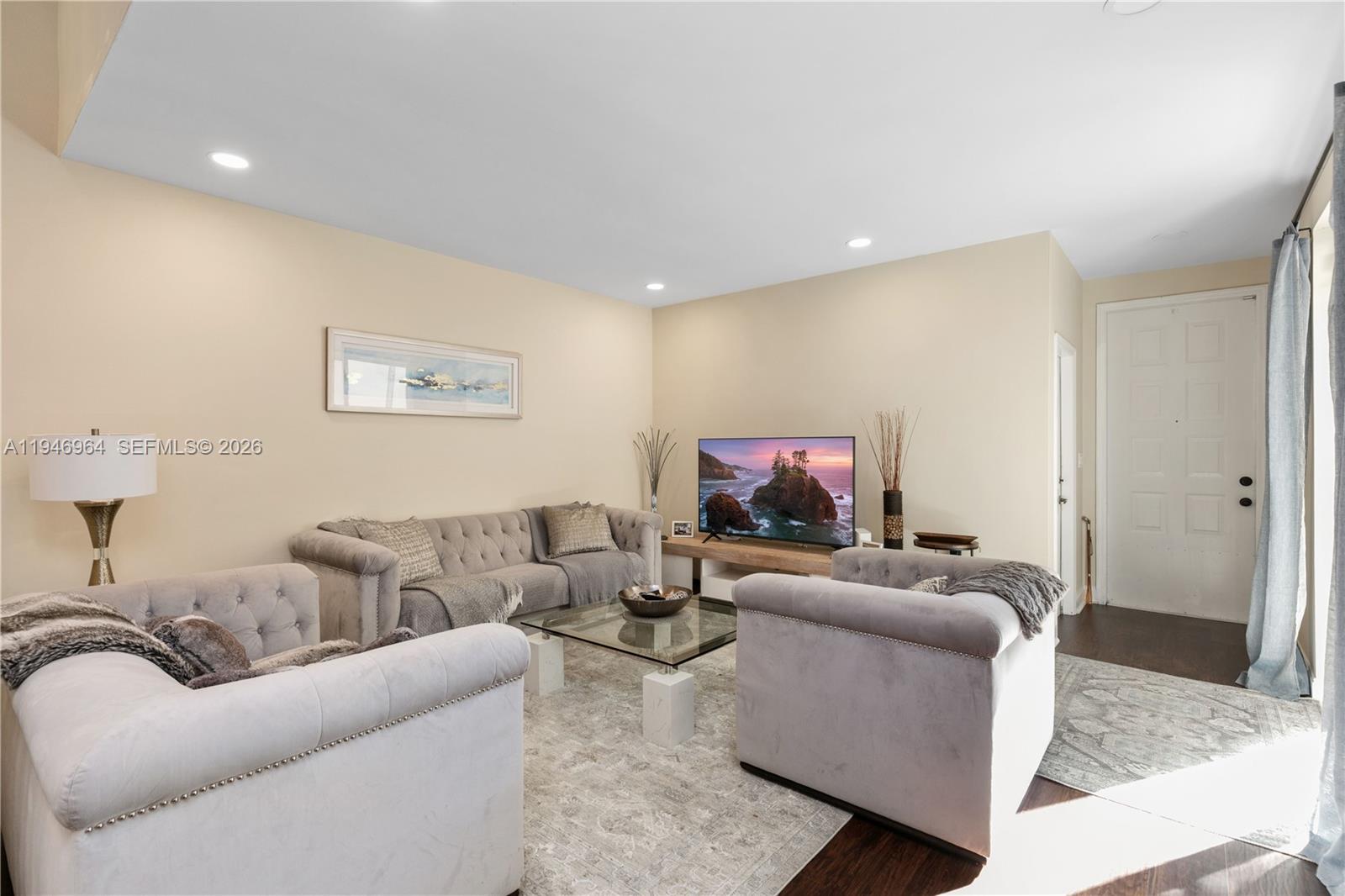 WEST LAKE VILLAGE - Residential