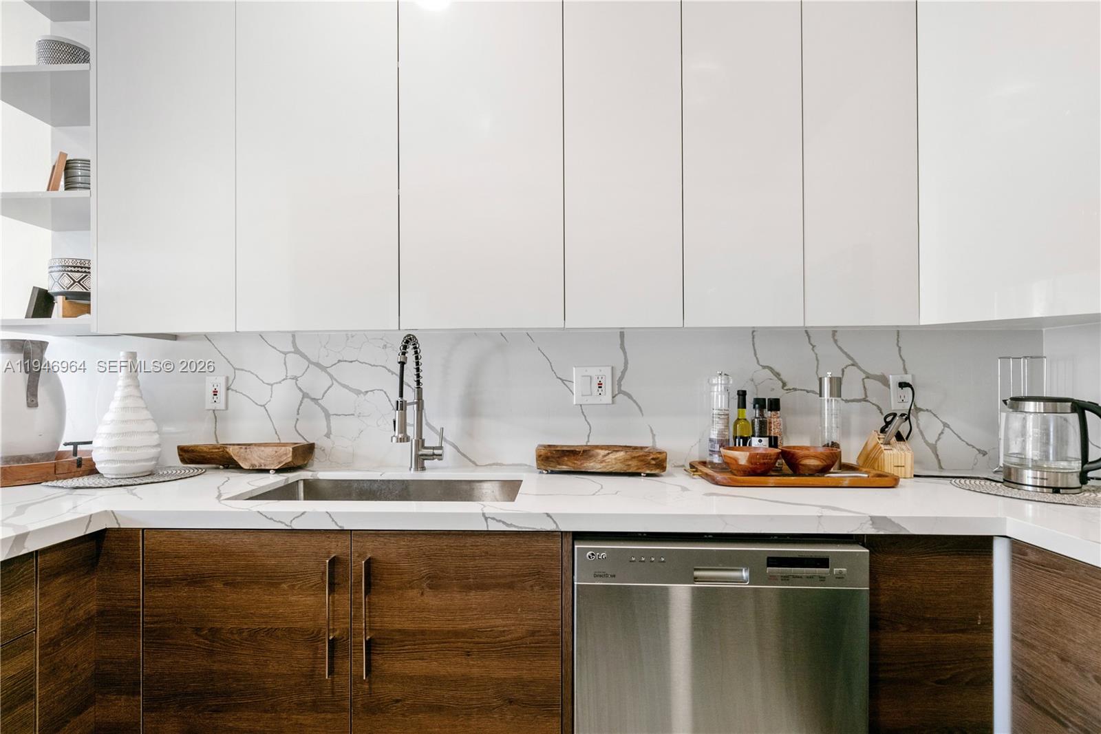 1564 Yellowheart Way 1564