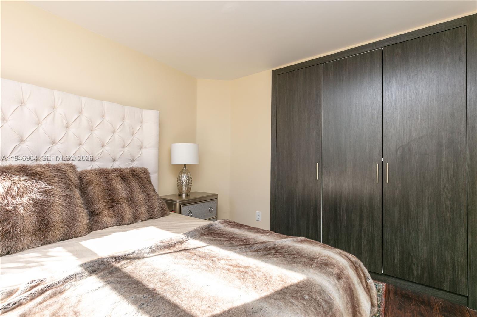 WEST LAKE VILLAGE - Residential