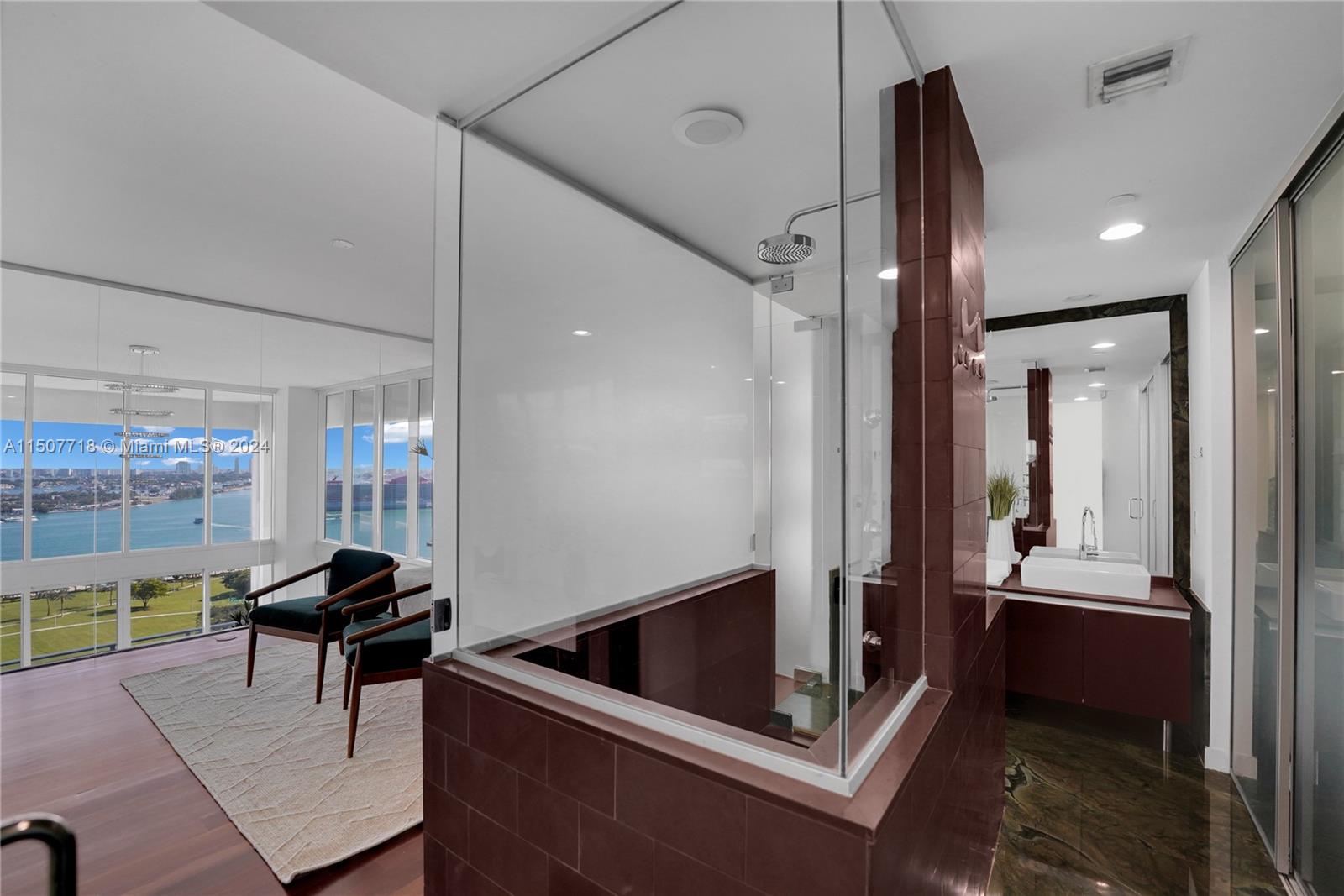 TEN MUSEUM PK RESIDENTIAL - Residential