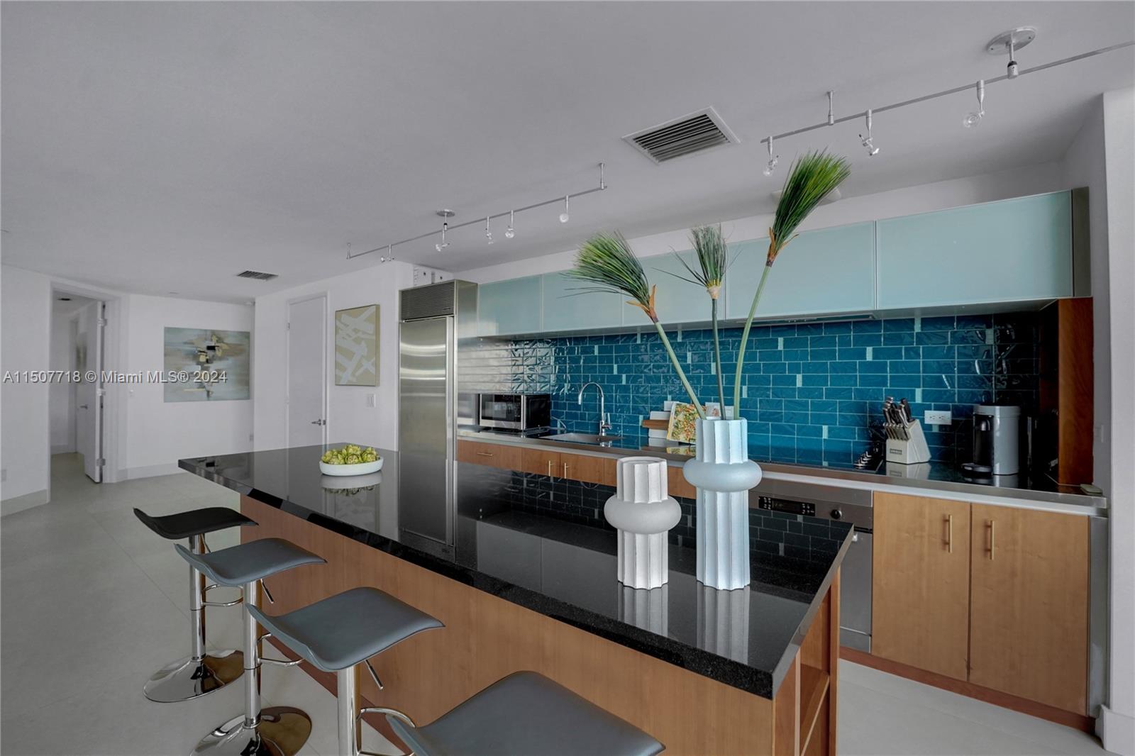 TEN MUSEUM PK RESIDENTIAL - Residential