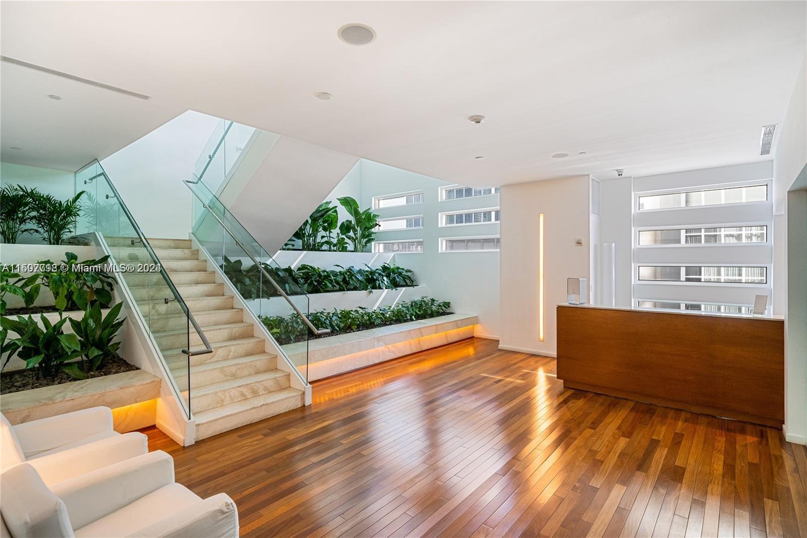 TEN MUSEUM PK RESIDENTIAL - Residential