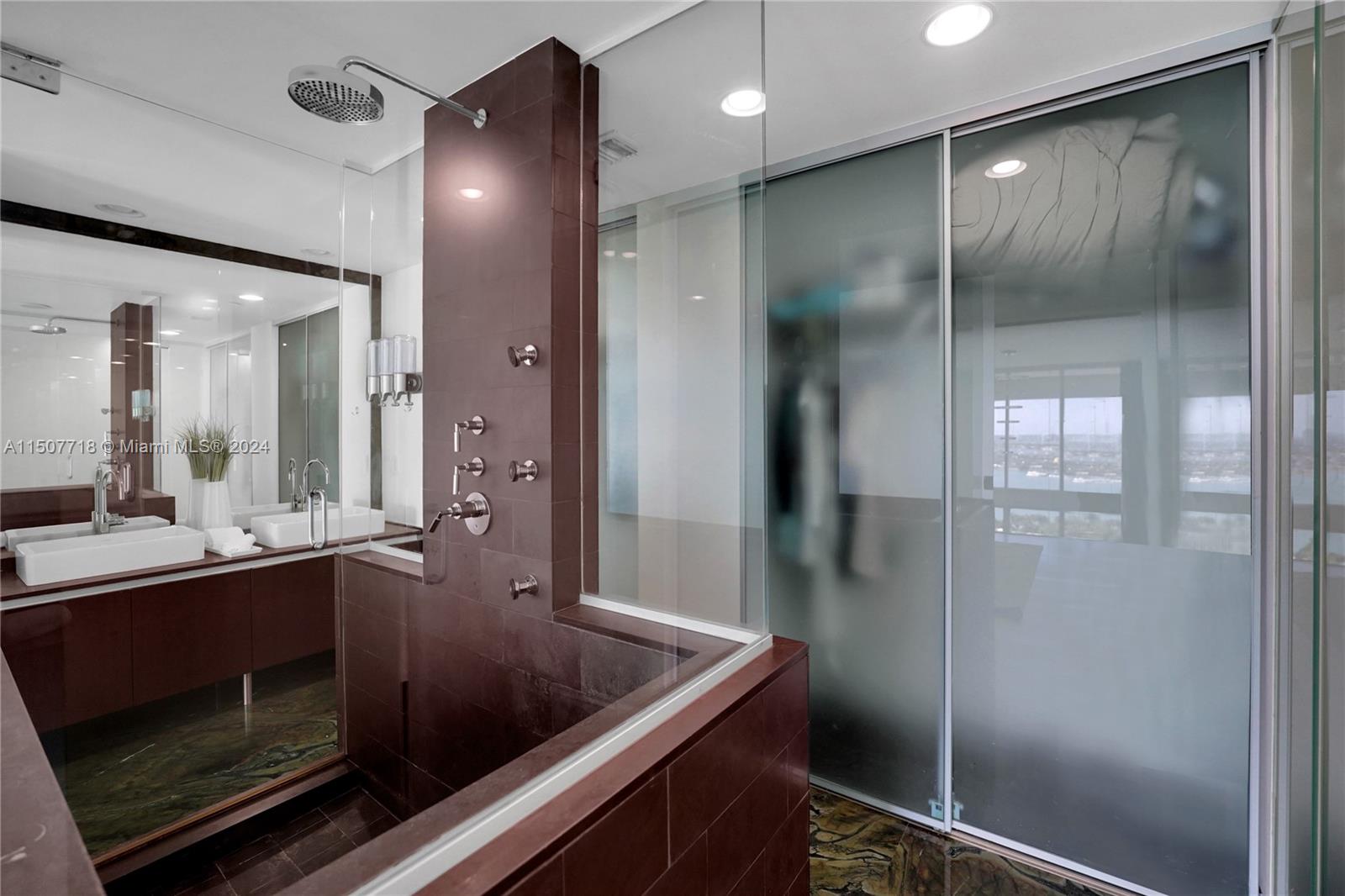 TEN MUSEUM PK RESIDENTIAL - Residential