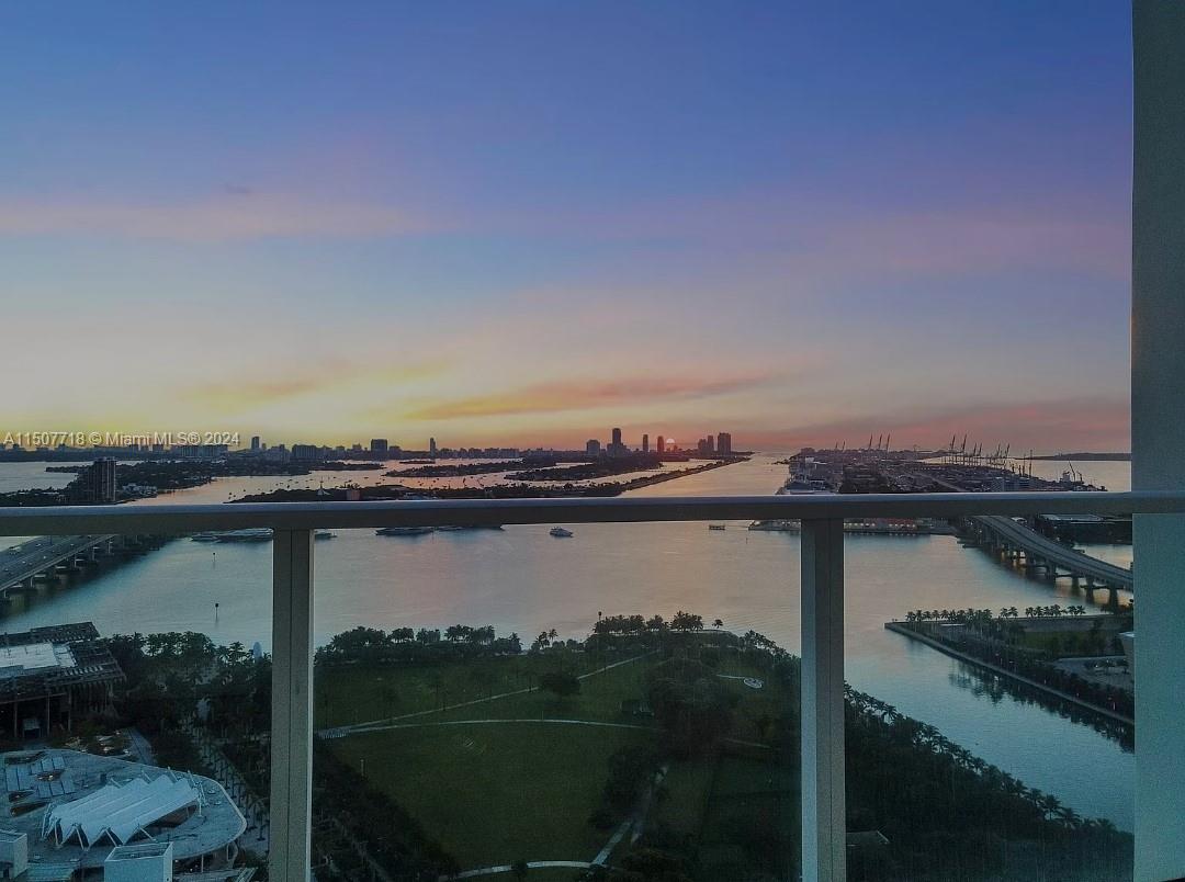 TEN MUSEUM PK RESIDENTIAL - Residential