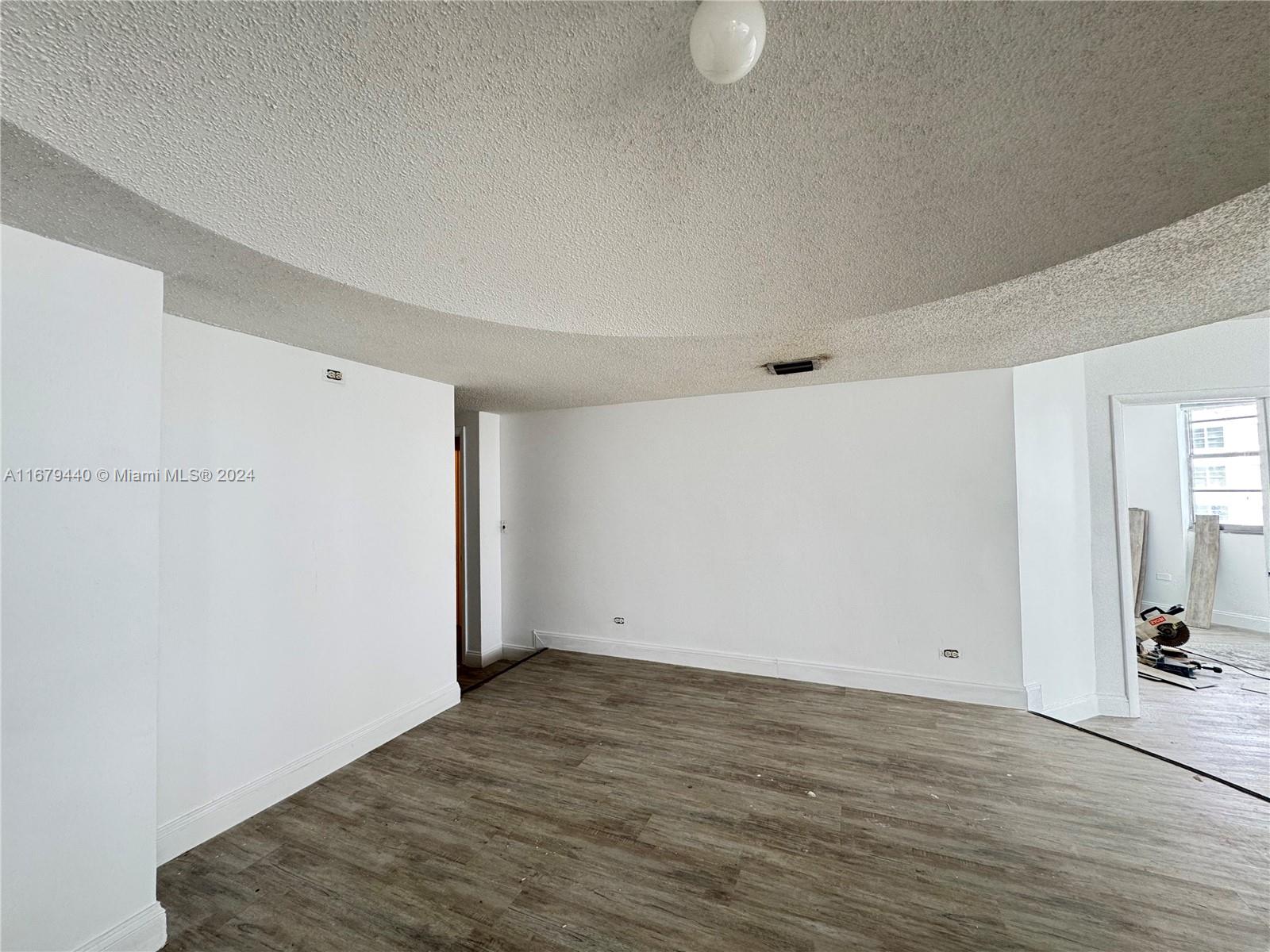 FOUR AMBASSADORS CONDO PH - Residential