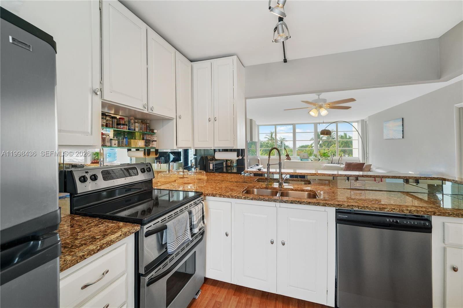 BONNE VIE - Residential Lease