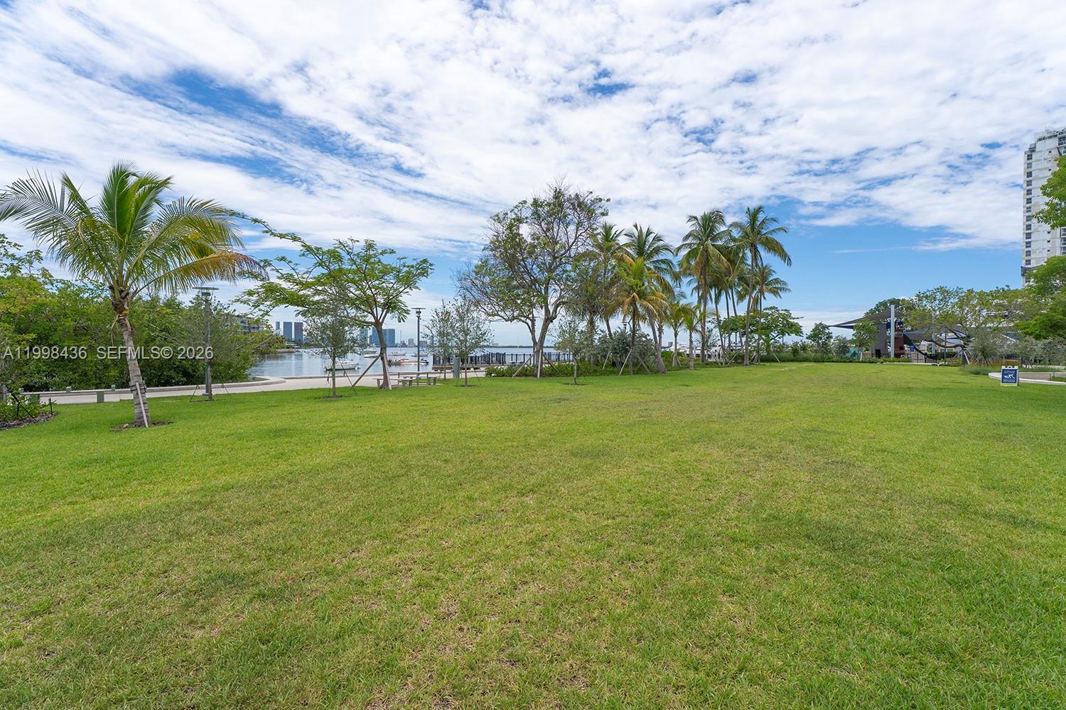 BONNE VIE - Residential Lease