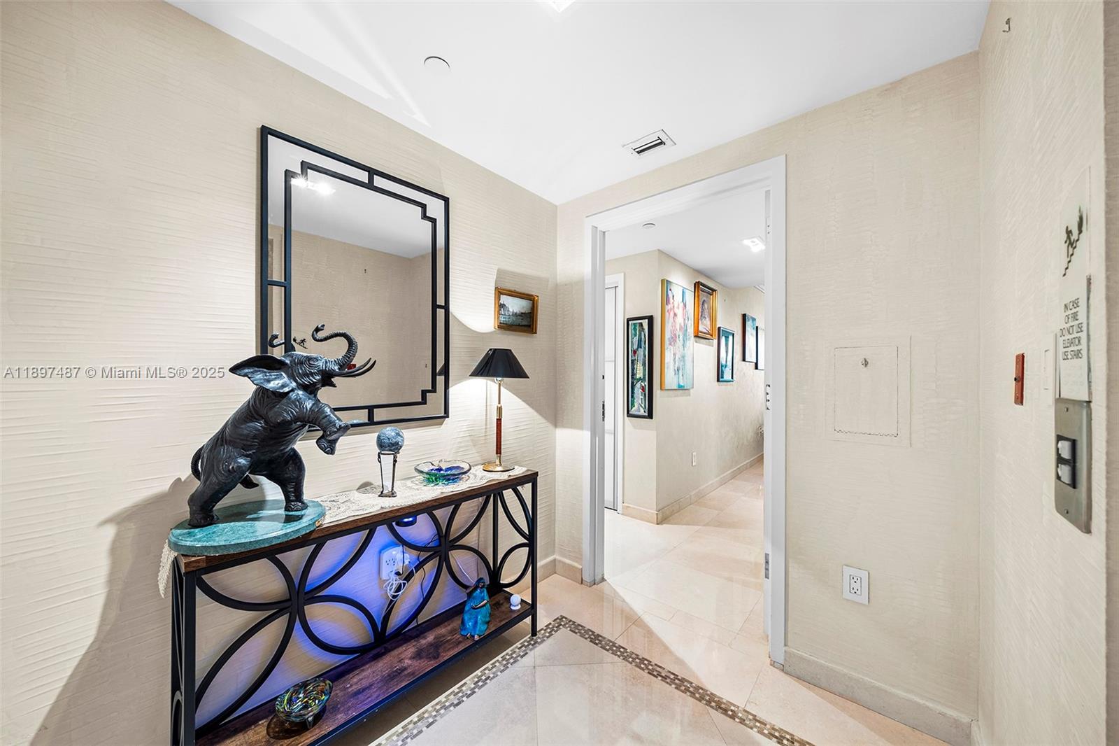 IL VILLAGGIO ON SOUTH BEA - Residential Lease