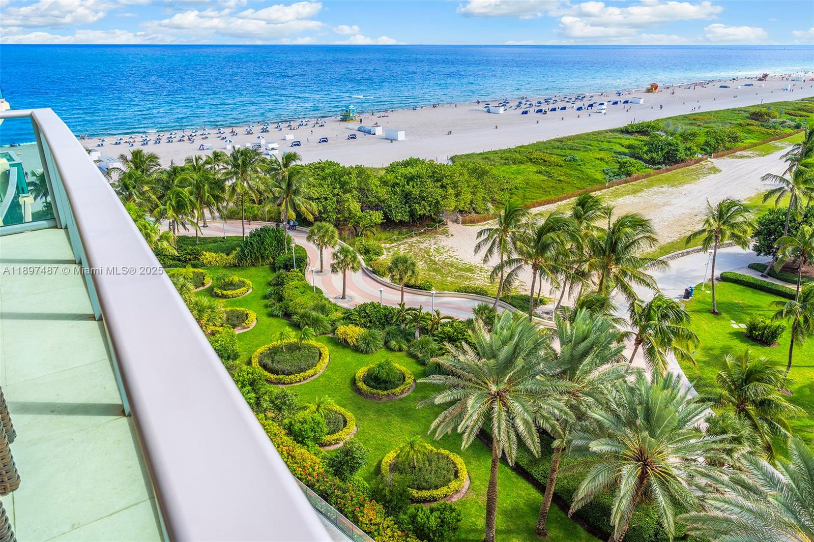 IL VILLAGGIO ON SOUTH BEA - Residential Lease