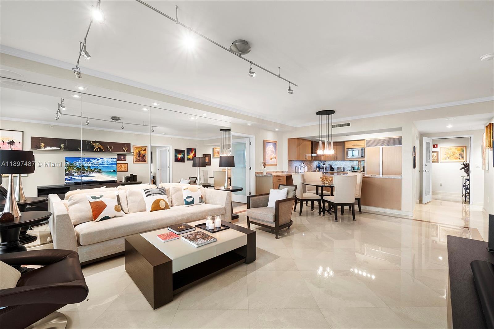 IL VILLAGGIO ON SOUTH BEA - Residential Lease