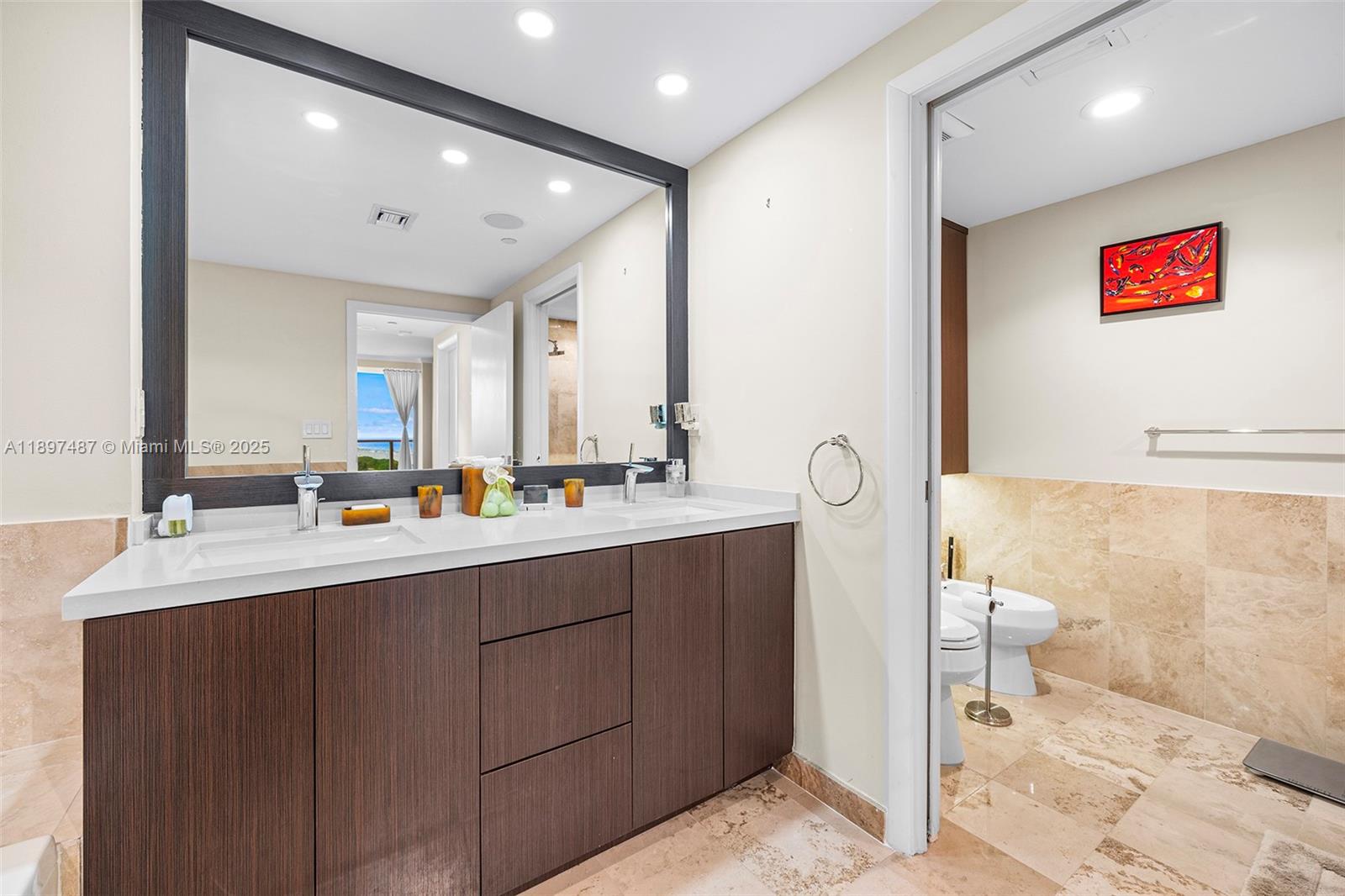 IL VILLAGGIO ON SOUTH BEA - Residential Lease