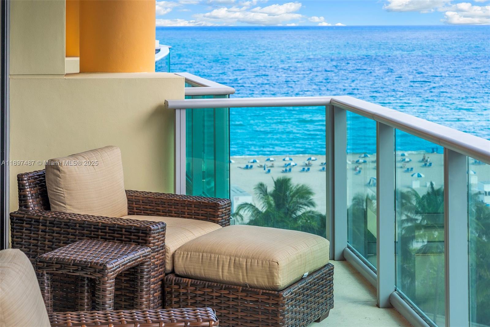 IL VILLAGGIO ON SOUTH BEA - Residential Lease