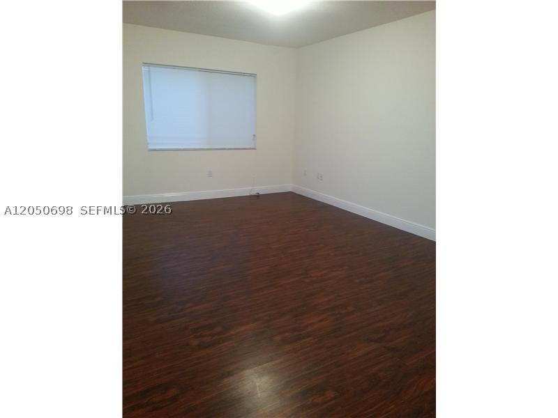 2931 Sheridan Ave 12