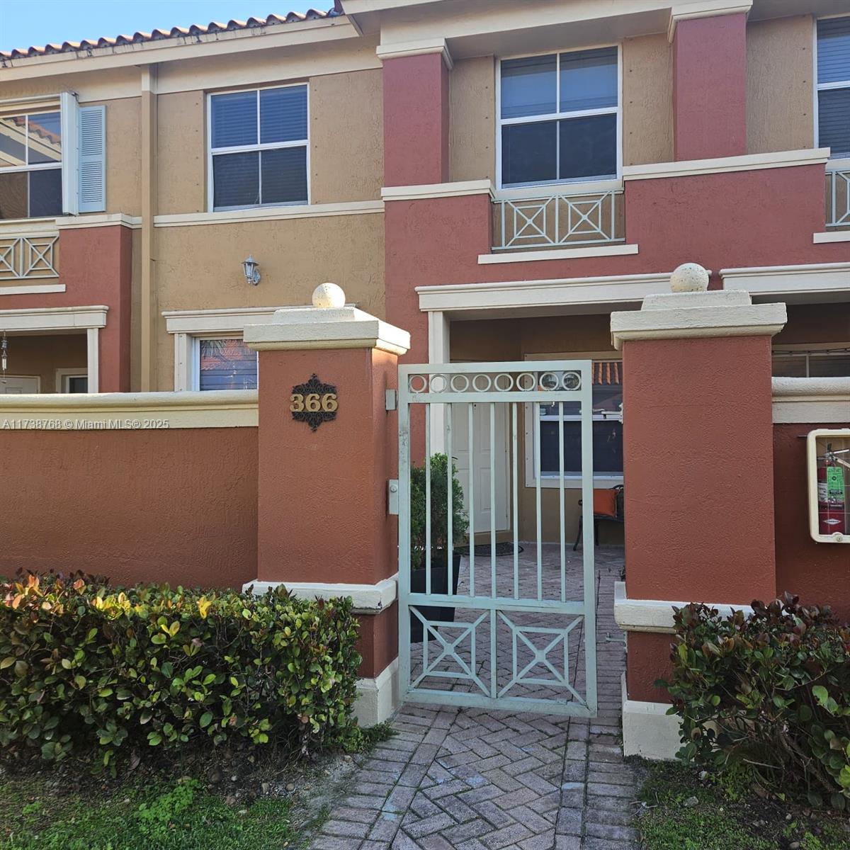 Property for Sale at 11479 Nw 60th Ter 366, Doral, Miami-Dade County, Florida - Bedrooms: 2 
Bathrooms: 3  - $435,000