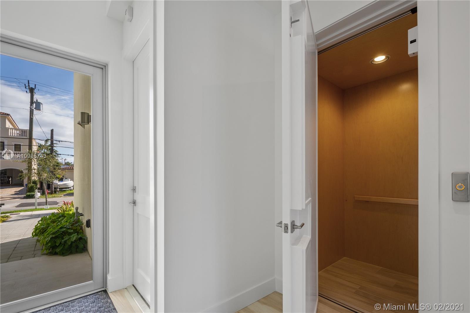 Aqua Marina - Residential