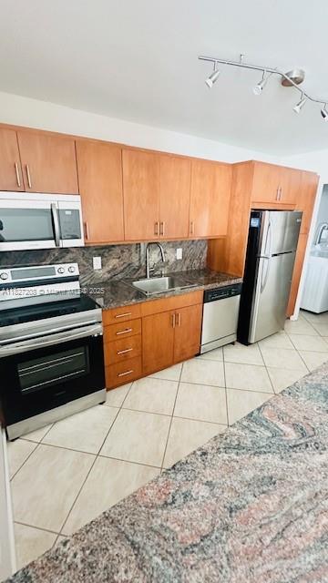 9273 Collins Ave 701