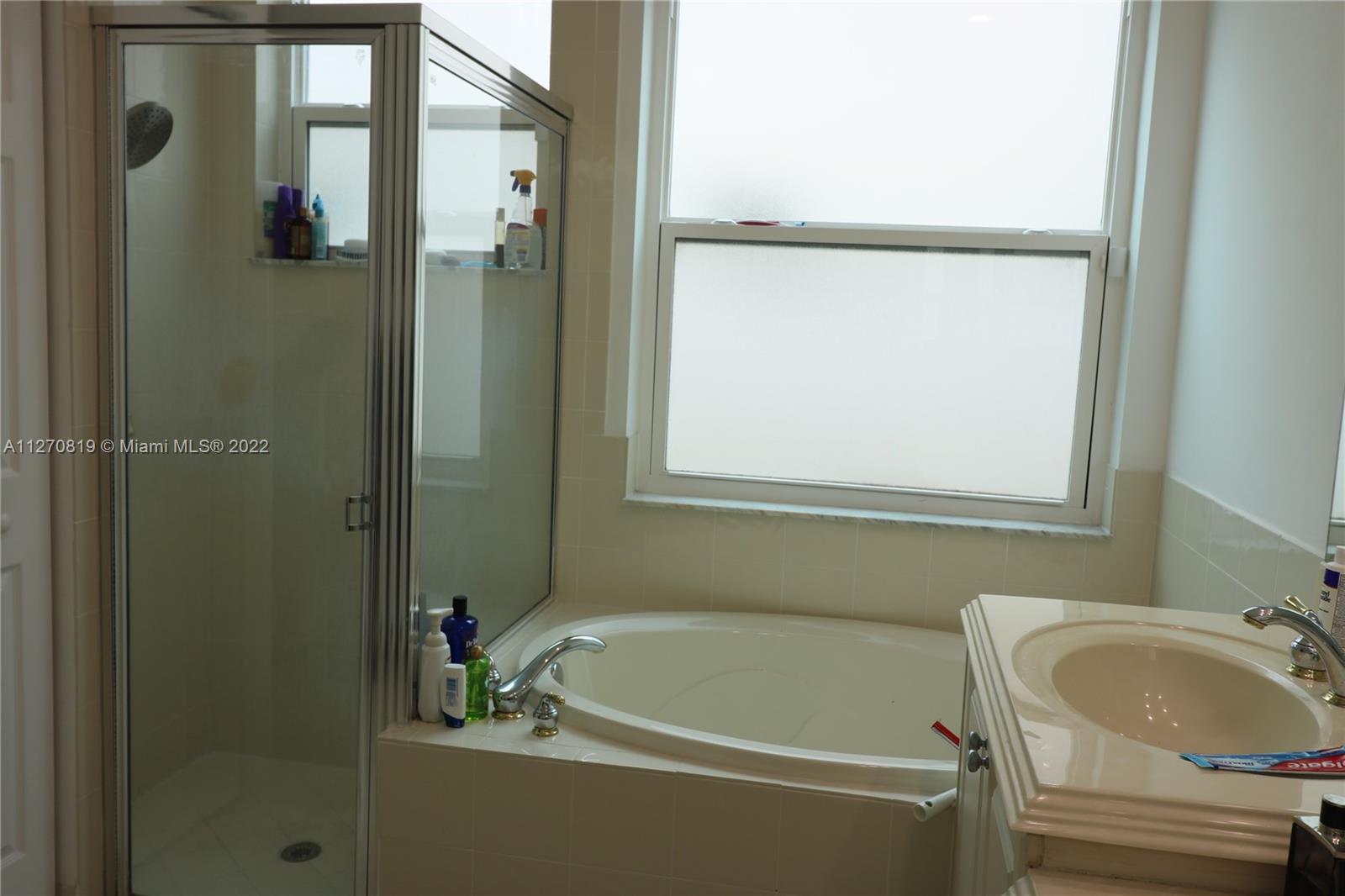 SESSA EIGHT - Residential