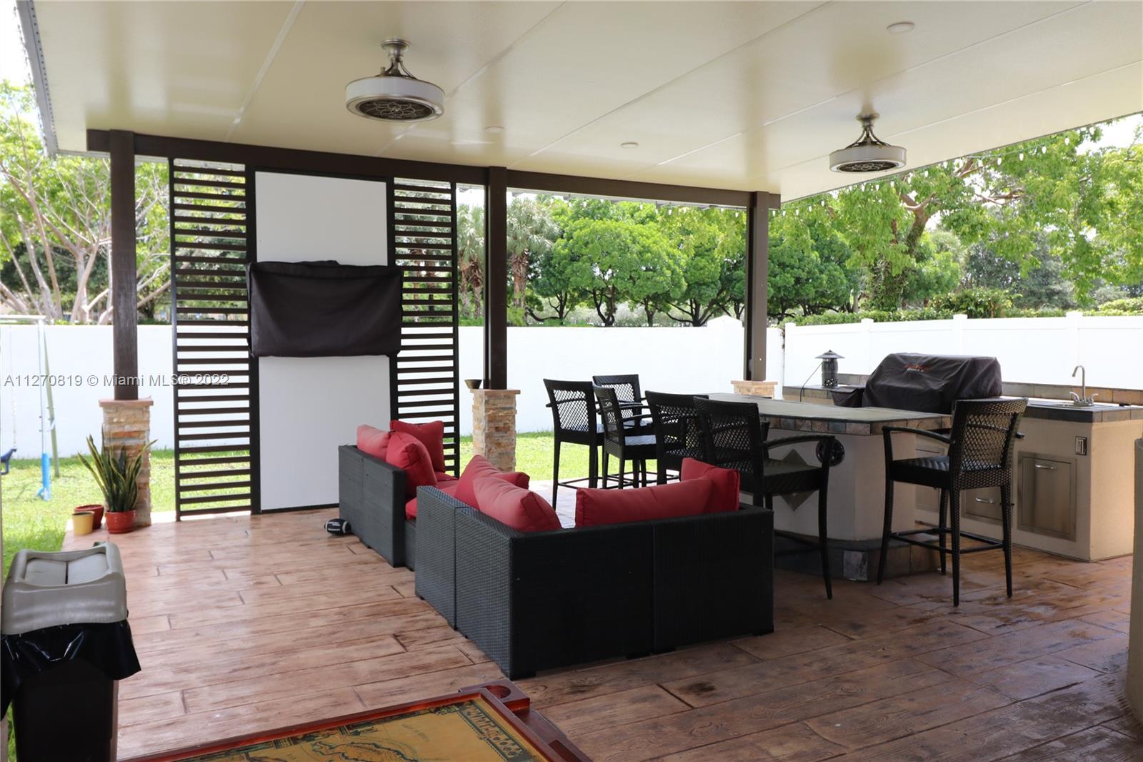 SESSA EIGHT - Residential